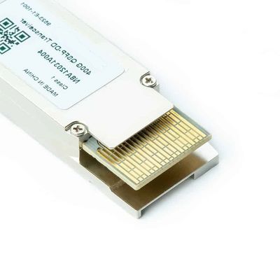 40Gb/s QSFP+ a 4 x 10Gb/s SFP+ Active Optical Cable (AOC) Breakout MSA Standard Compliant